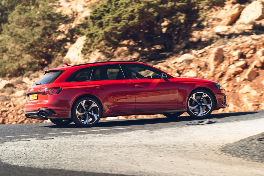  Audi RS4 Avant (B9) 2020 года  (UK) (фото 24 из 80)